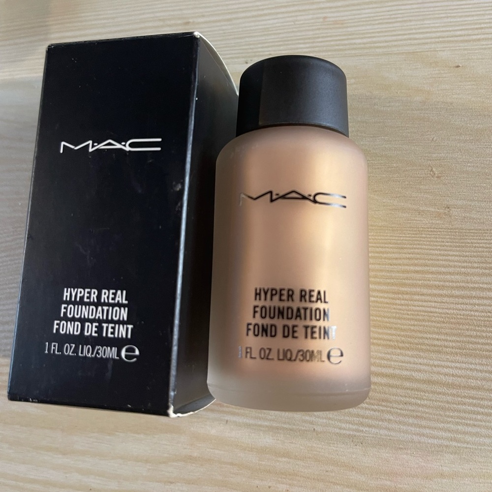 BRAND NEW MAC Cosmetics Hyper Real Foundation ROSE GOLD FX